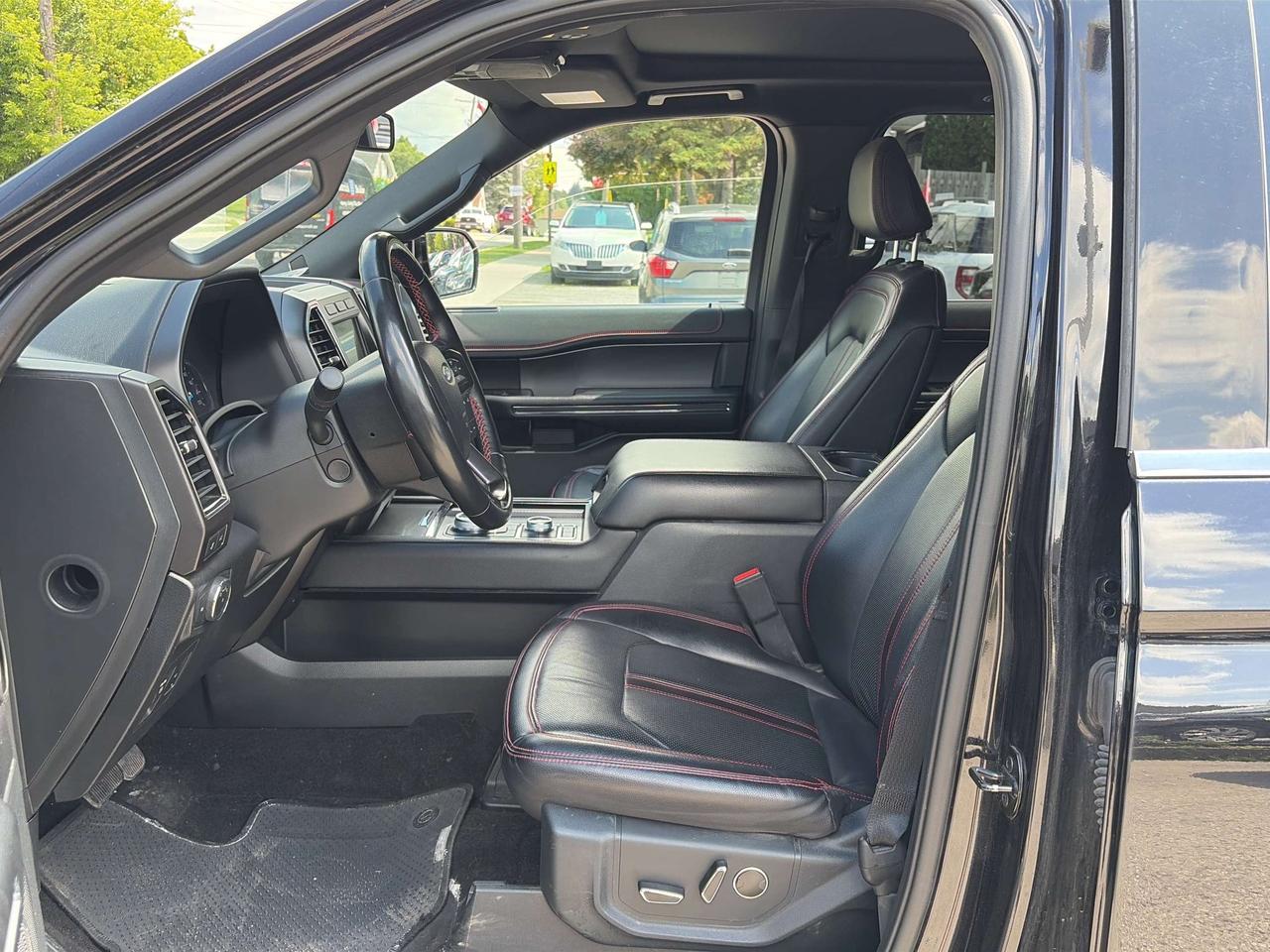 2021 Ford Expedition Limited 4X4 Photo