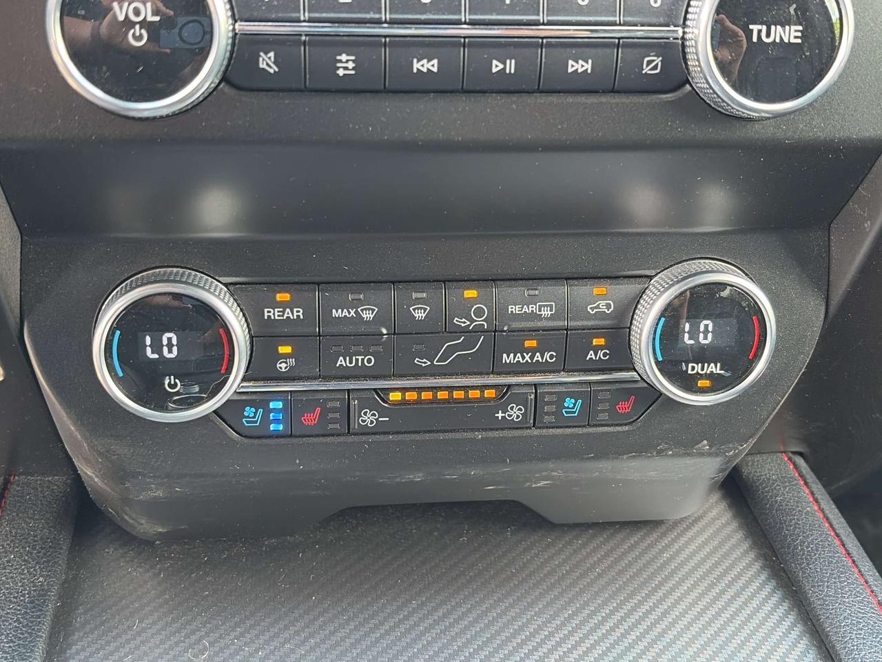 2021 Ford Expedition Limited 4X4 Photo