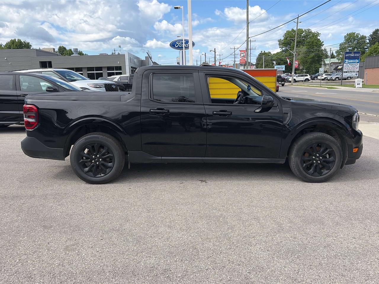 2023 Ford Maverick Lariat AWD SuperCrew Photo3