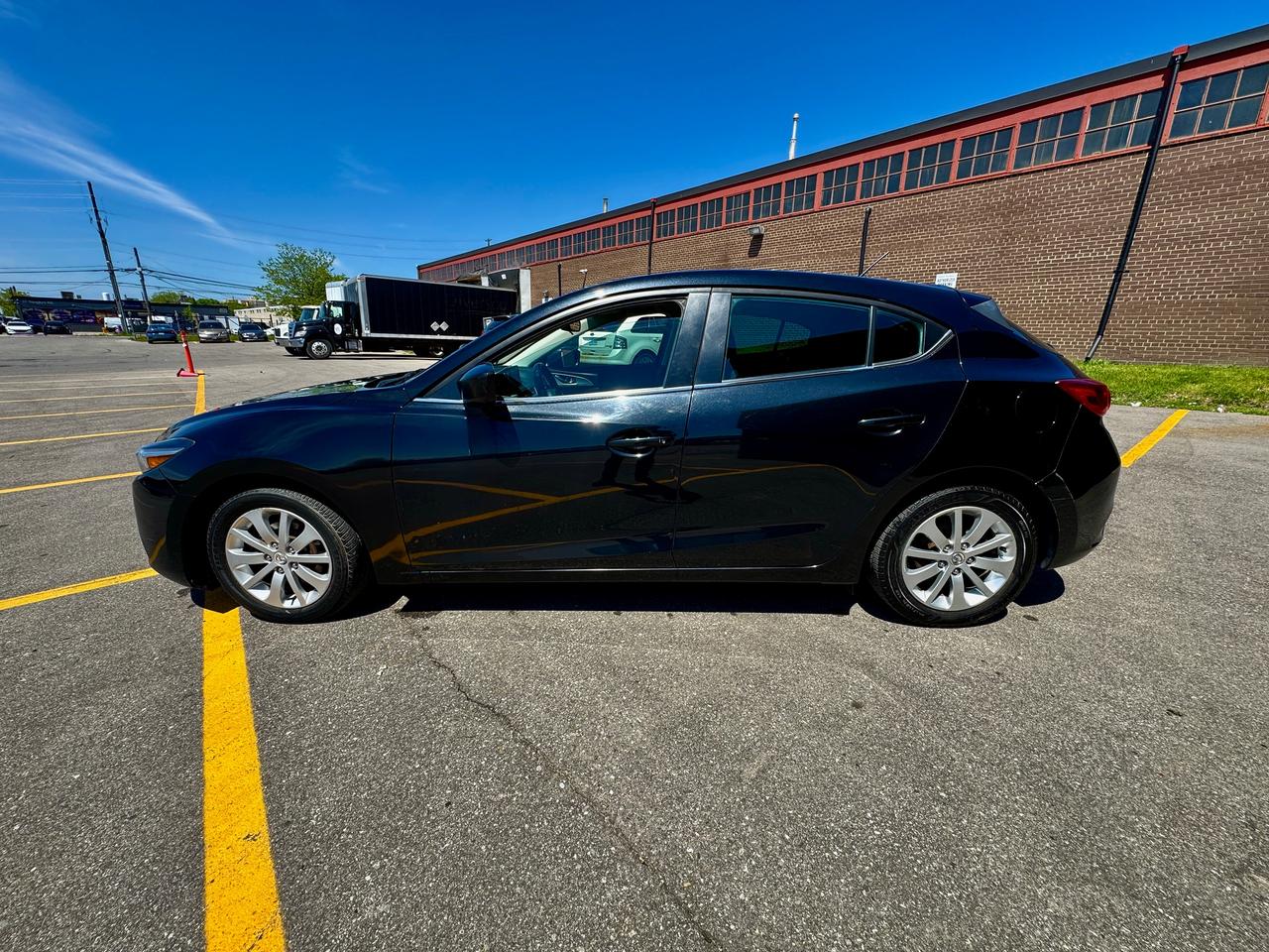 2018 Mazda MAZDA3 Touring Photo