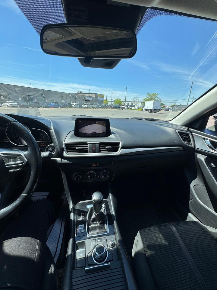 2018 Mazda MAZDA3 Touring Photo