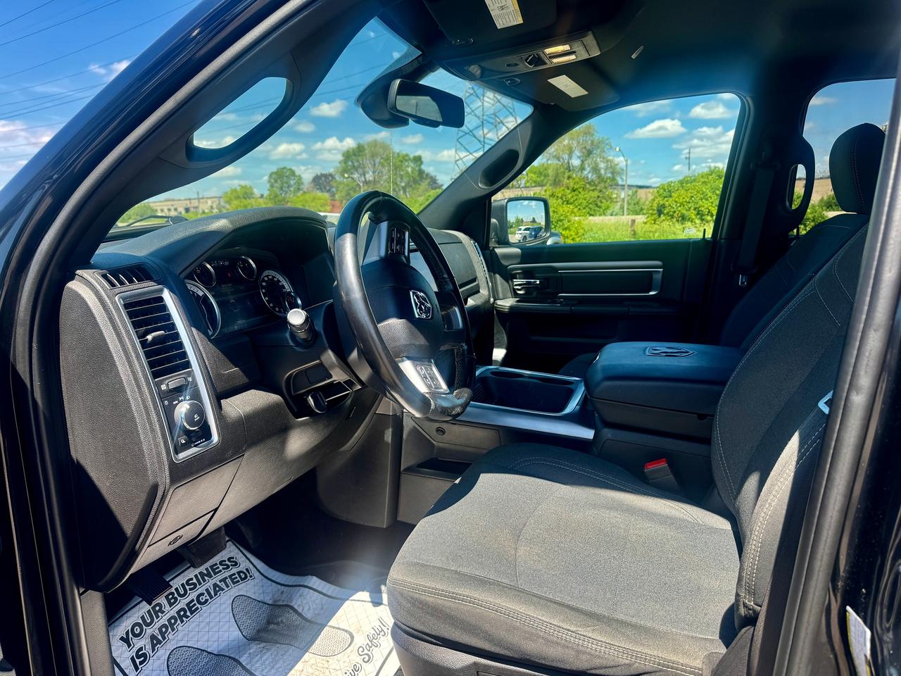 2021 RAM 1500 Classic WARLOCK Photo