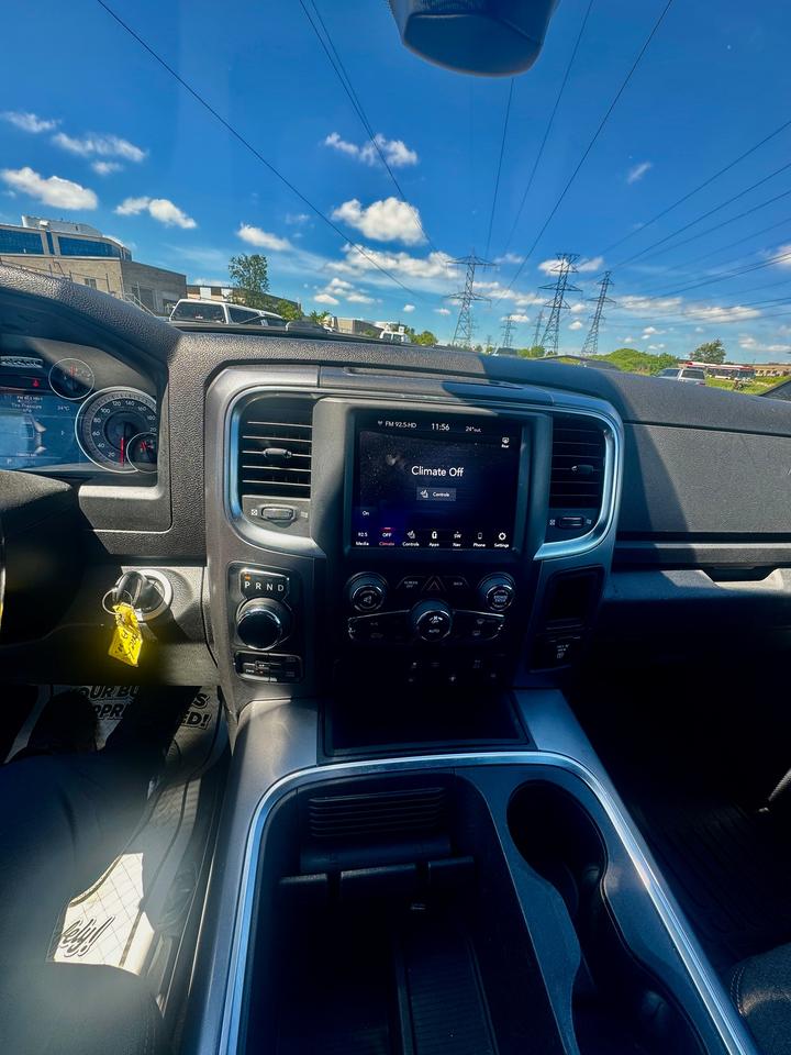 2021 RAM 1500 Classic WARLOCK Photo