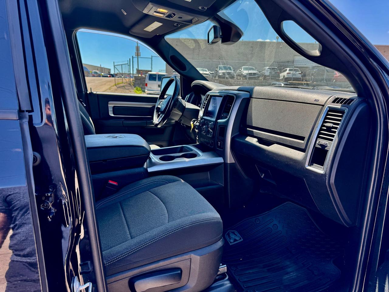 2021 RAM 1500 Classic WARLOCK Photo