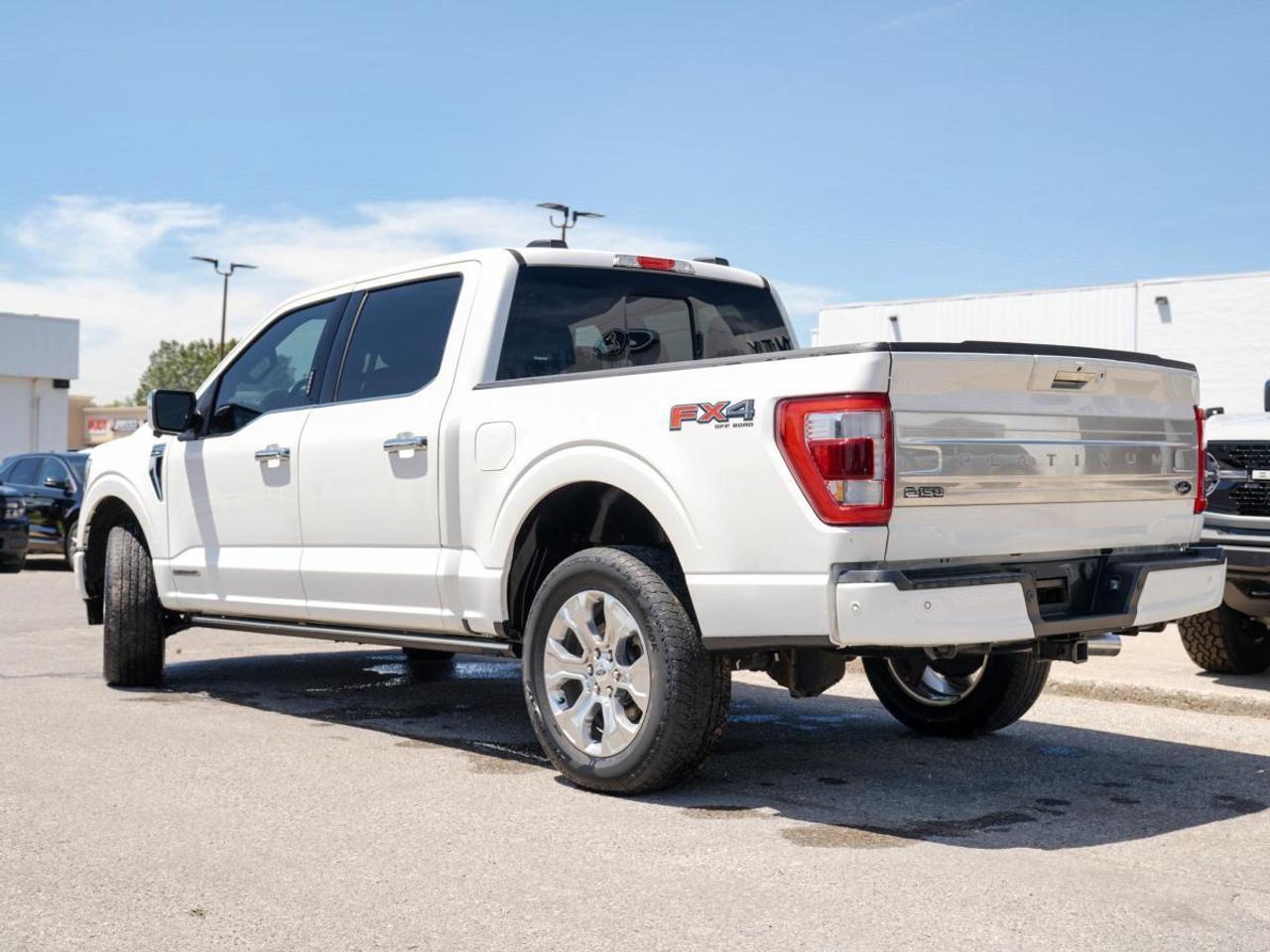 2023 Ford F-150 PLATINUM HYBRID! Photo3