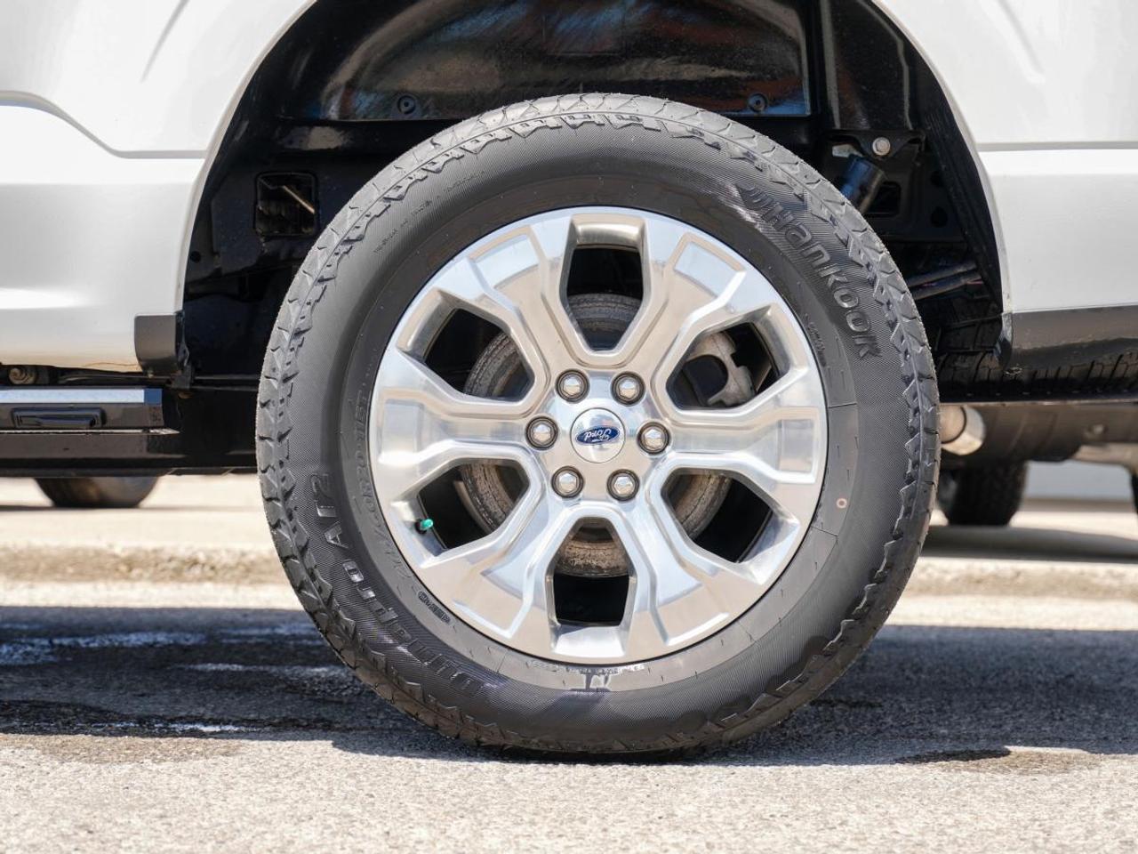 2023 Ford F-150 PLATINUM HYBRID! Photo