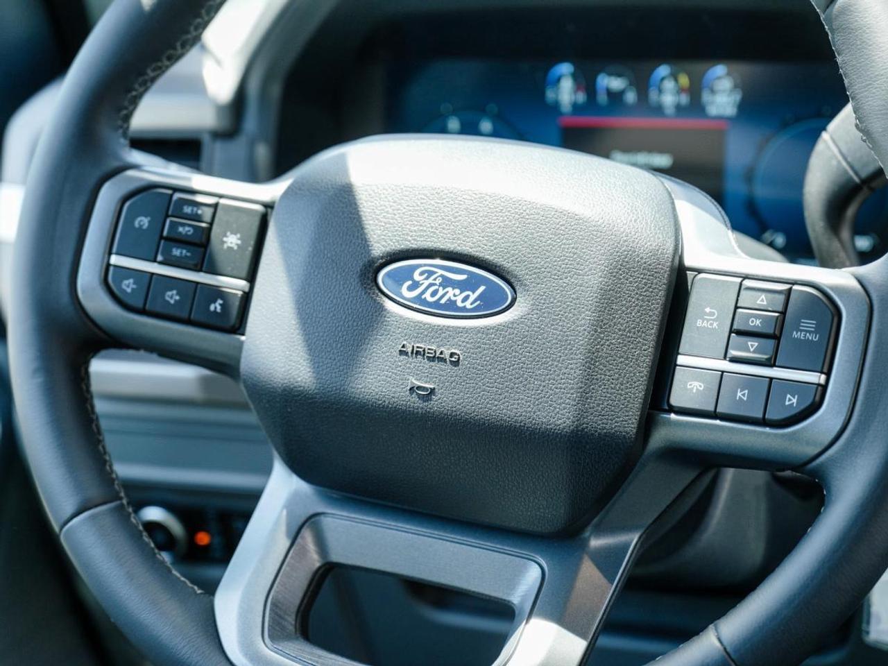 2024 Ford F-150 XLT 4WD/ ONE OWNER TRUCK!..COME SEE! Photo