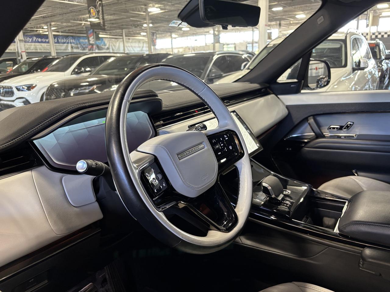2024 Land Rover Range Rover Sport P400 Dynamic SE|AWD|WHITELEATHER|BREMBO|RECLINE|++ Photo