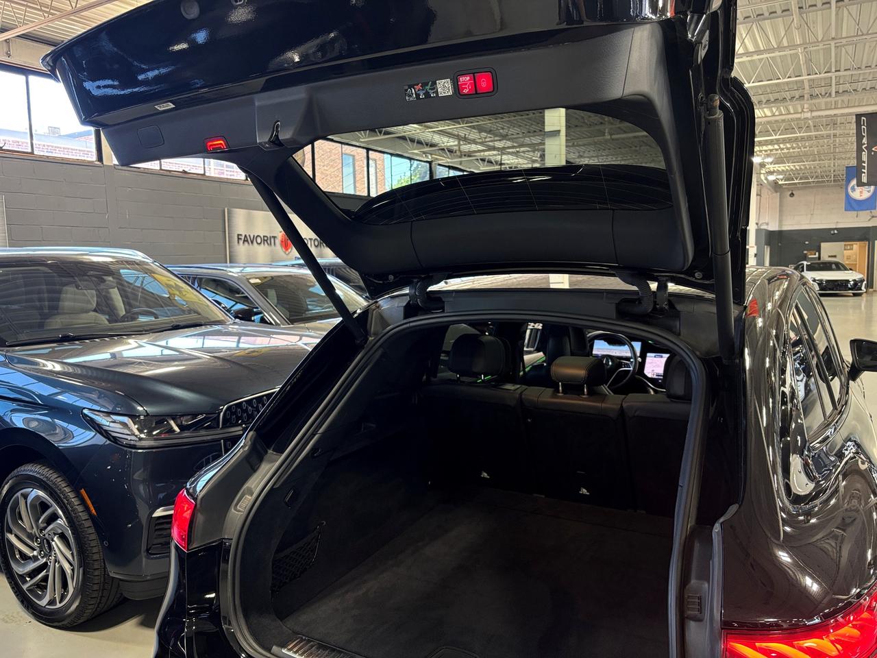 2023 Mercedes-Benz E-Class EQS450|4MATIC|SUV|AMGPKG|HYPERSCREEN|GLOWINGSTAR|+ Photo