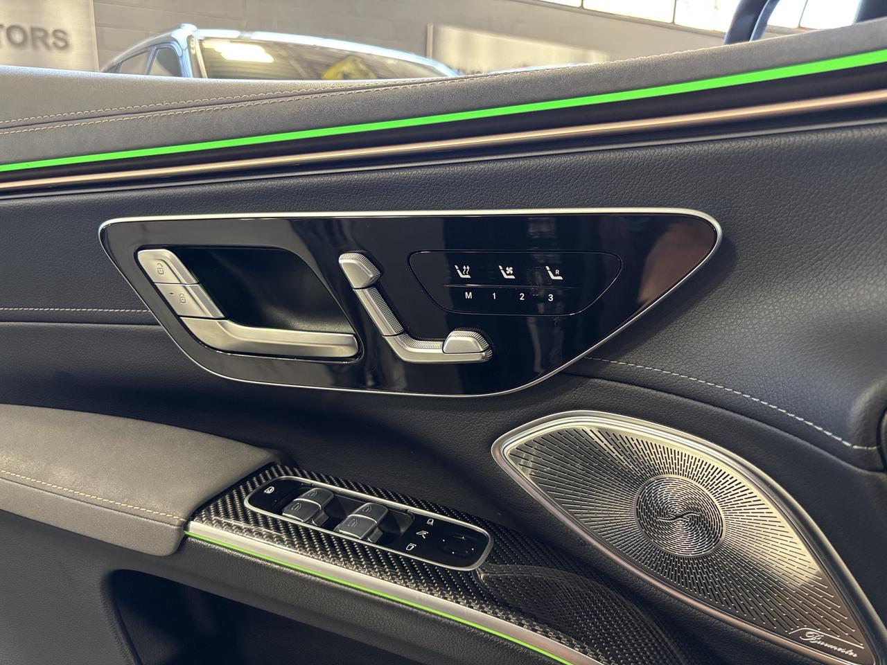 2023 Mercedes-Benz E-Class EQS450|4MATIC|SUV|AMGPKG|HYPERSCREEN|GLOWINGSTAR|+ Photo