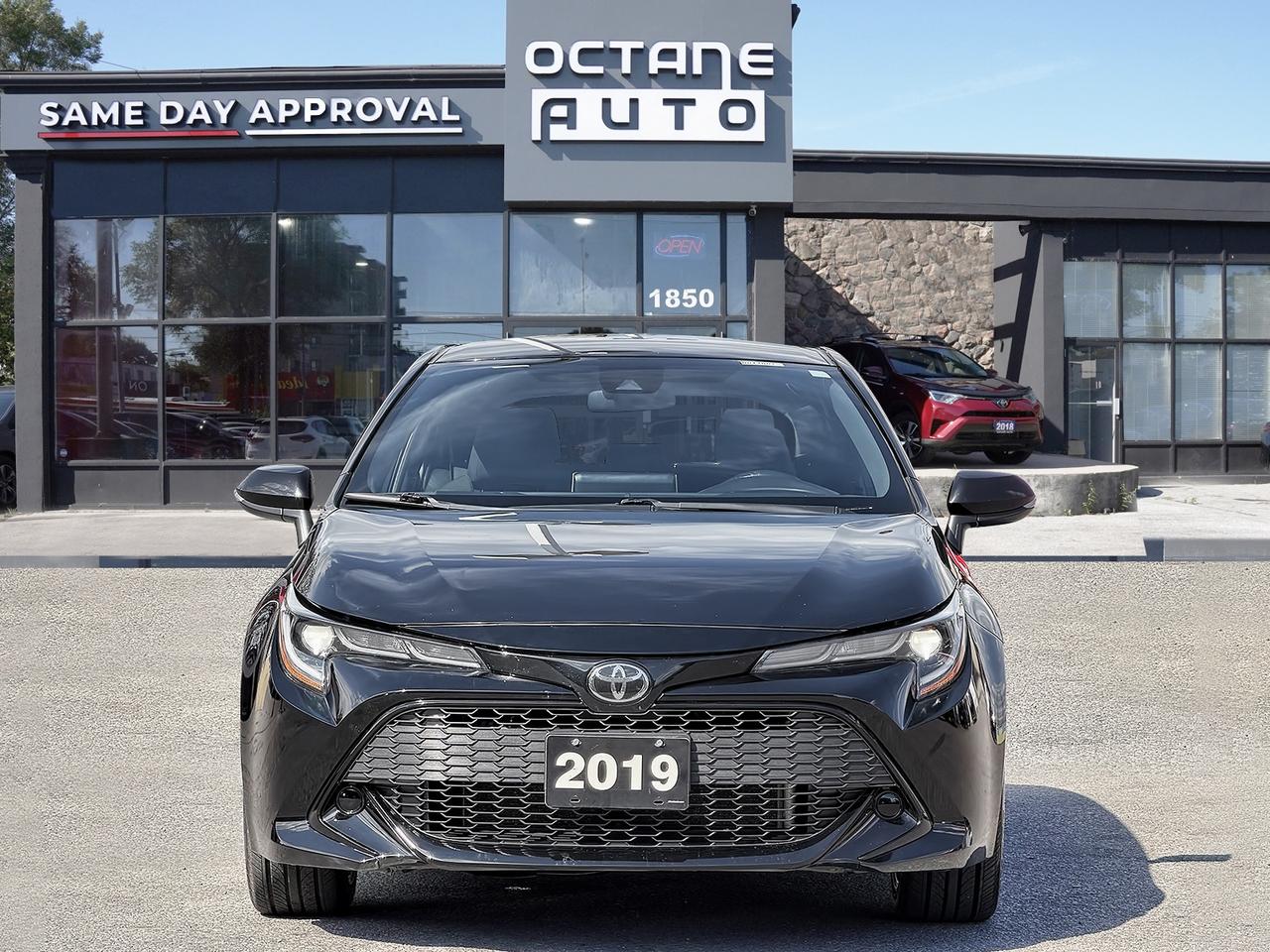 2019 Toyota Corolla Hatchback CVT Photo