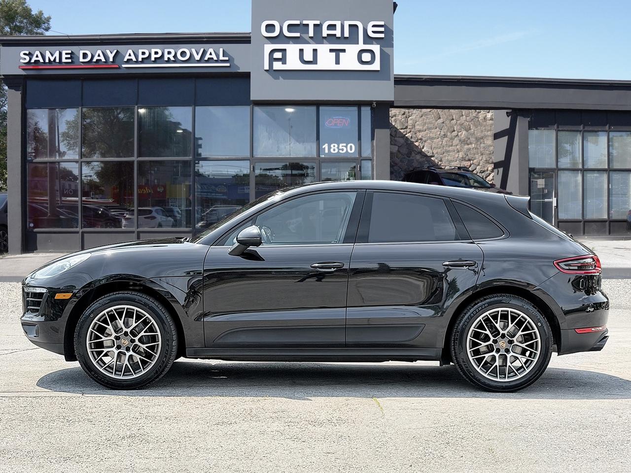 2018 Porsche Macan AWD Photo
