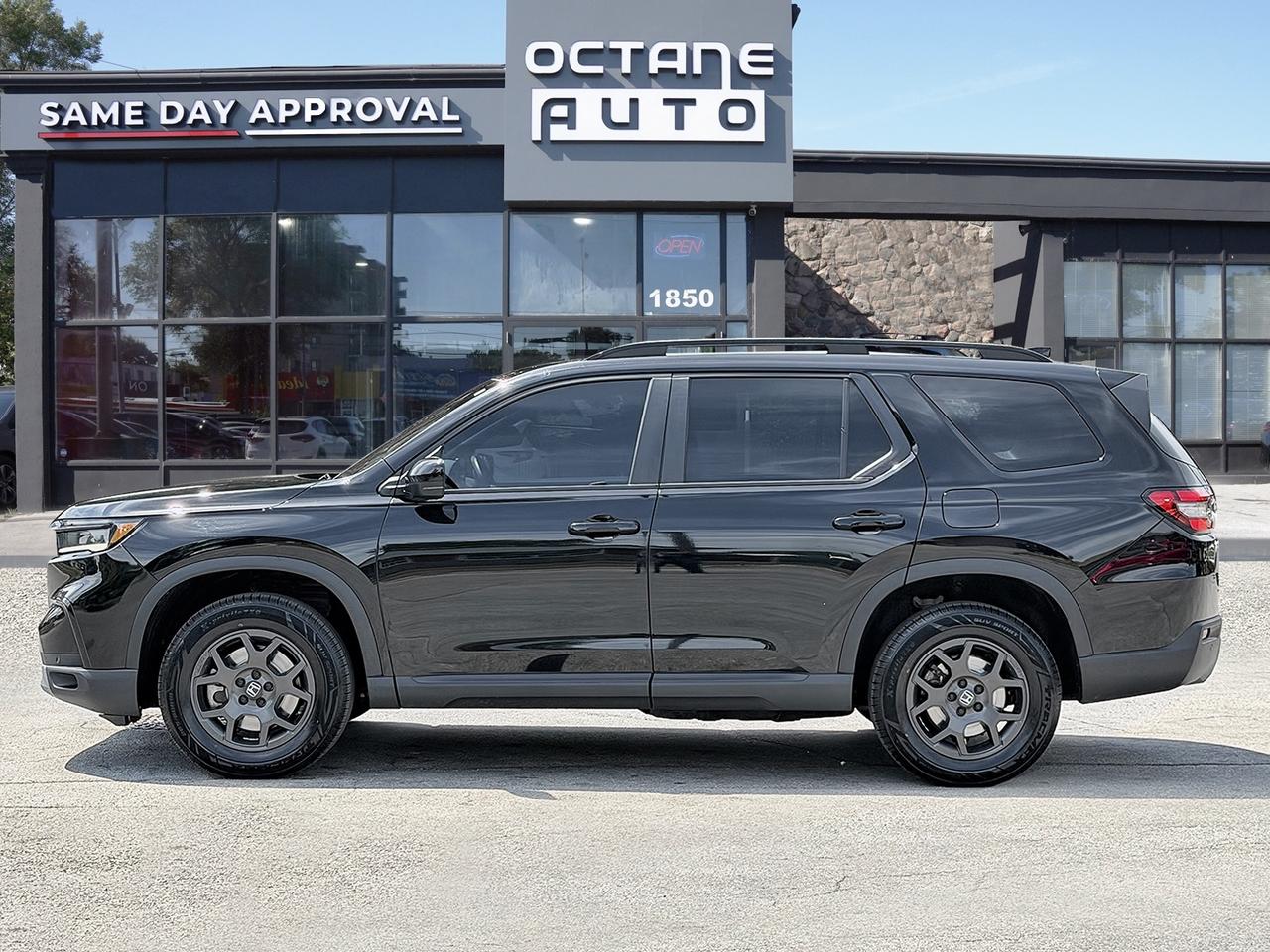 2023 Honda Pilot TrailSport AWD Photo