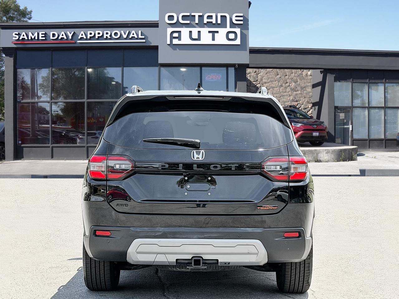 2023 Honda Pilot TrailSport AWD Photo