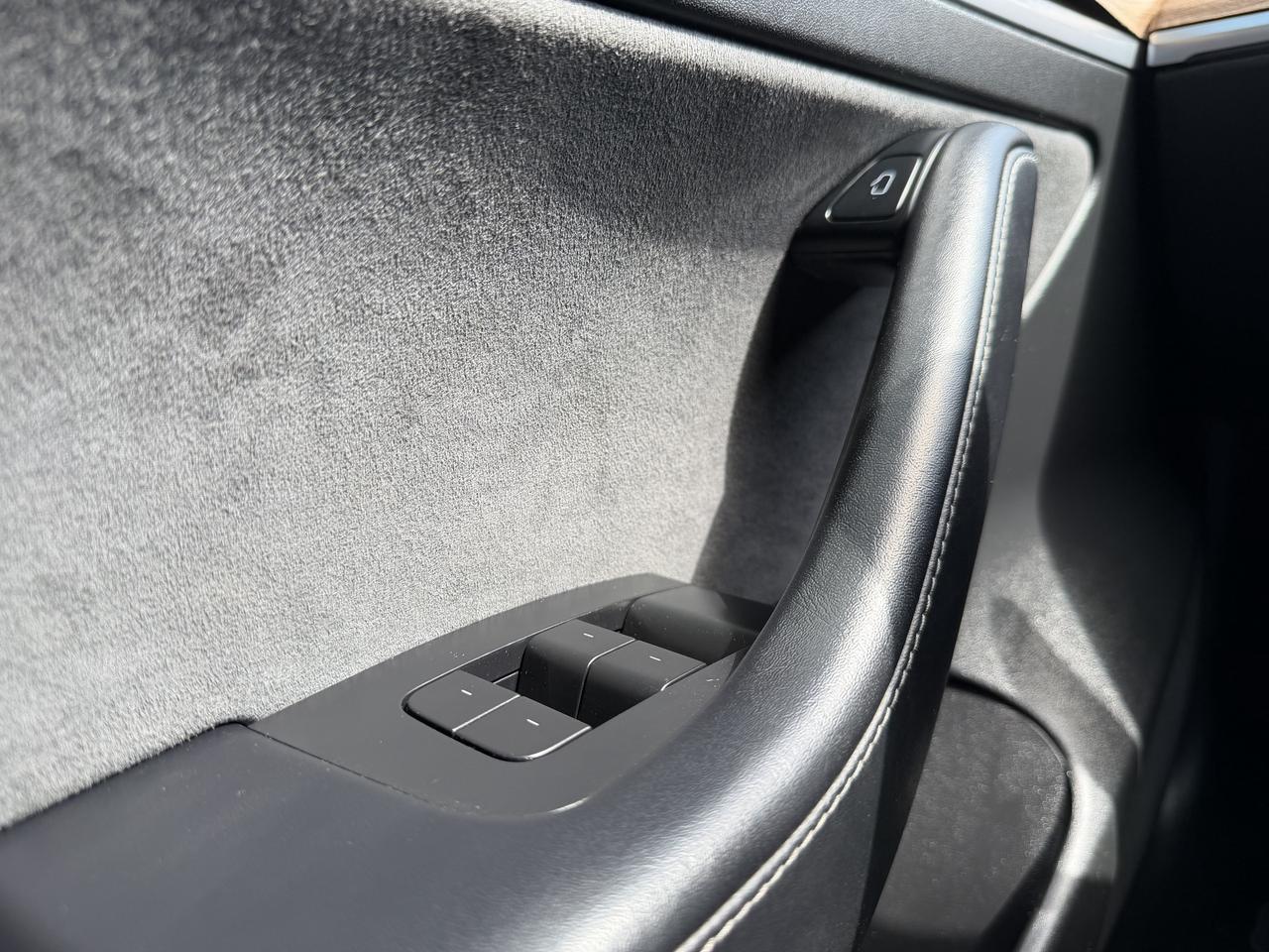 2021 Tesla Model 3 Standard Range RWD -Ltd Avail- Photo