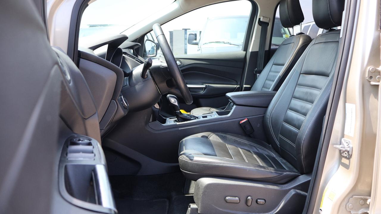 2018 Ford Escape Titanium | | Keyless Start | Photo
