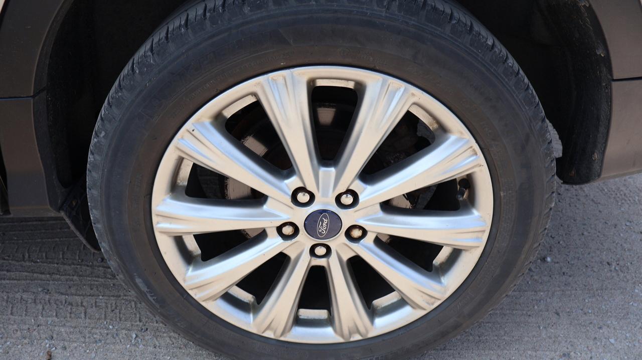 2018 Ford Escape Titanium | | Keyless Start | Photo