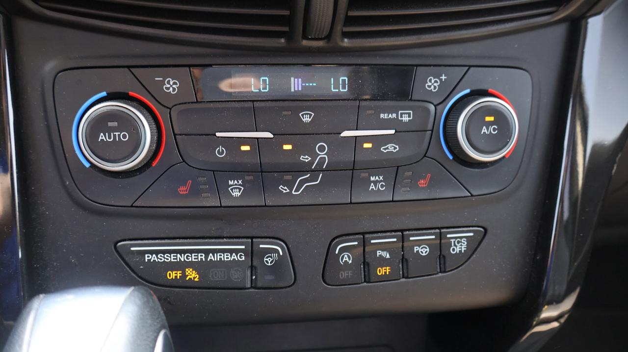 2018 Ford Escape Titanium | | Keyless Start | Photo