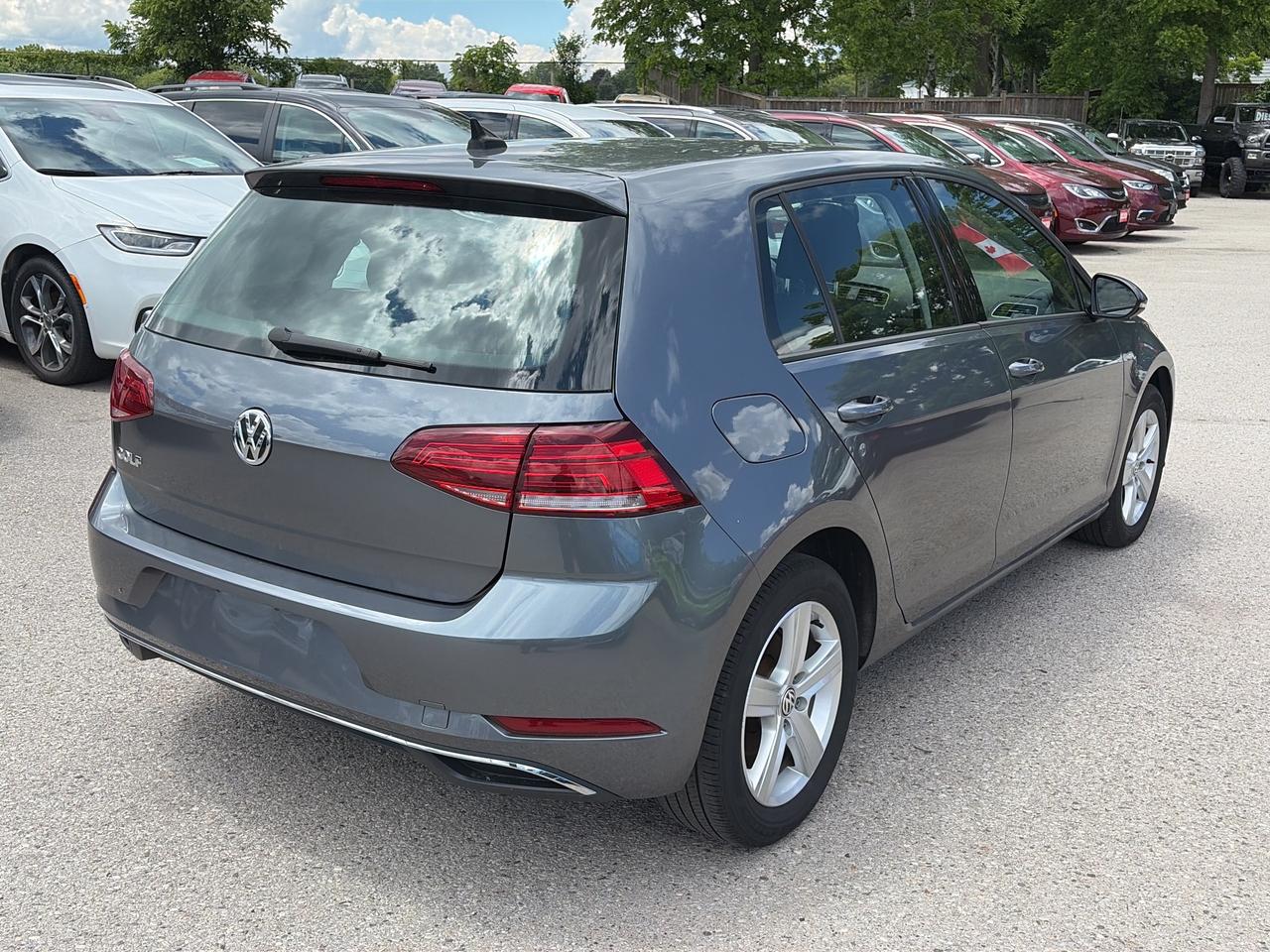 2021 Volkswagen Golf COMFORTLINE, BACK UP CAMERA, HEATED SEATS! Photo