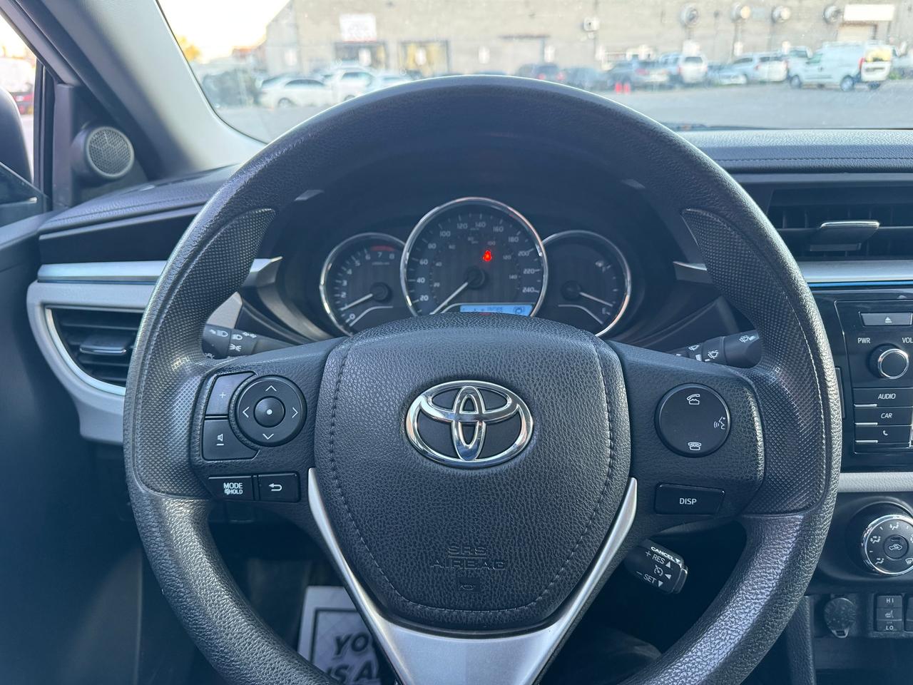 2015 Toyota Corolla LE Photo