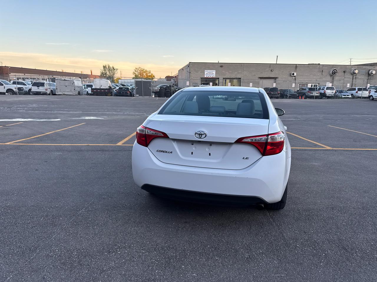 2015 Toyota Corolla LE Photo