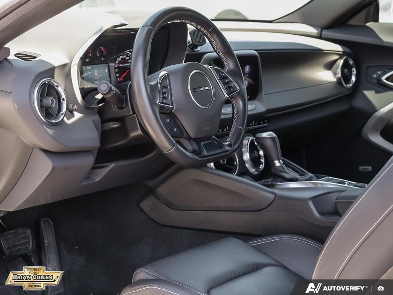 2023 Chevrolet Camaro 2LT 2dr Convertible 2LT Photo