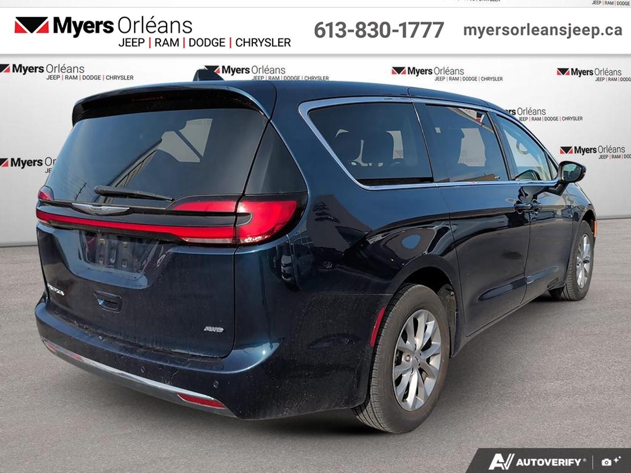 2023 Chrysler Pacifica Touring L AWD   - Apple CarPlay Photo