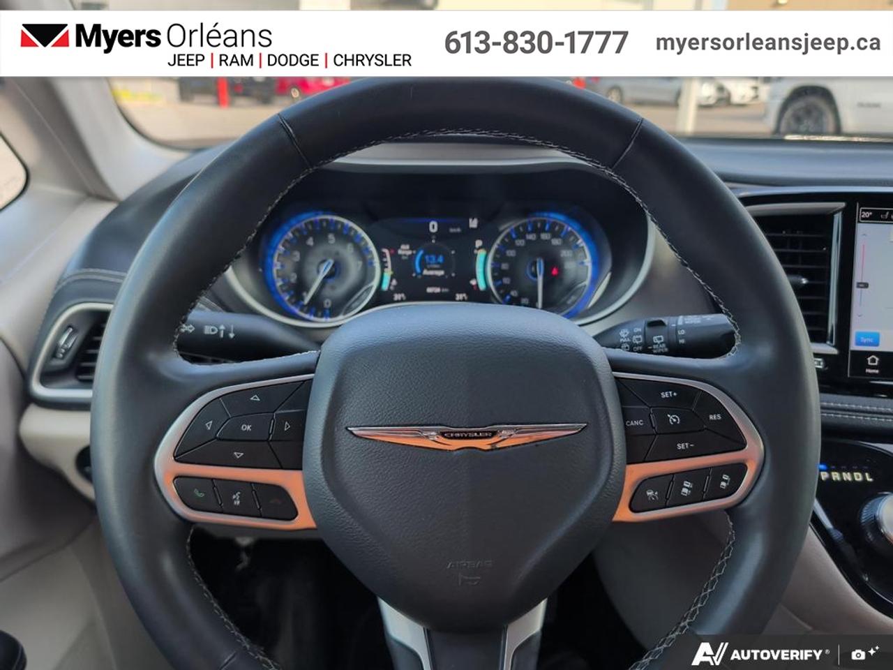 2023 Chrysler Pacifica Touring L AWD   - Apple CarPlay Photo