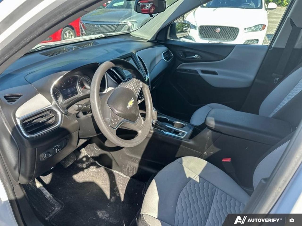 2019 Chevrolet Equinox LT  Winter and summers inc Photo