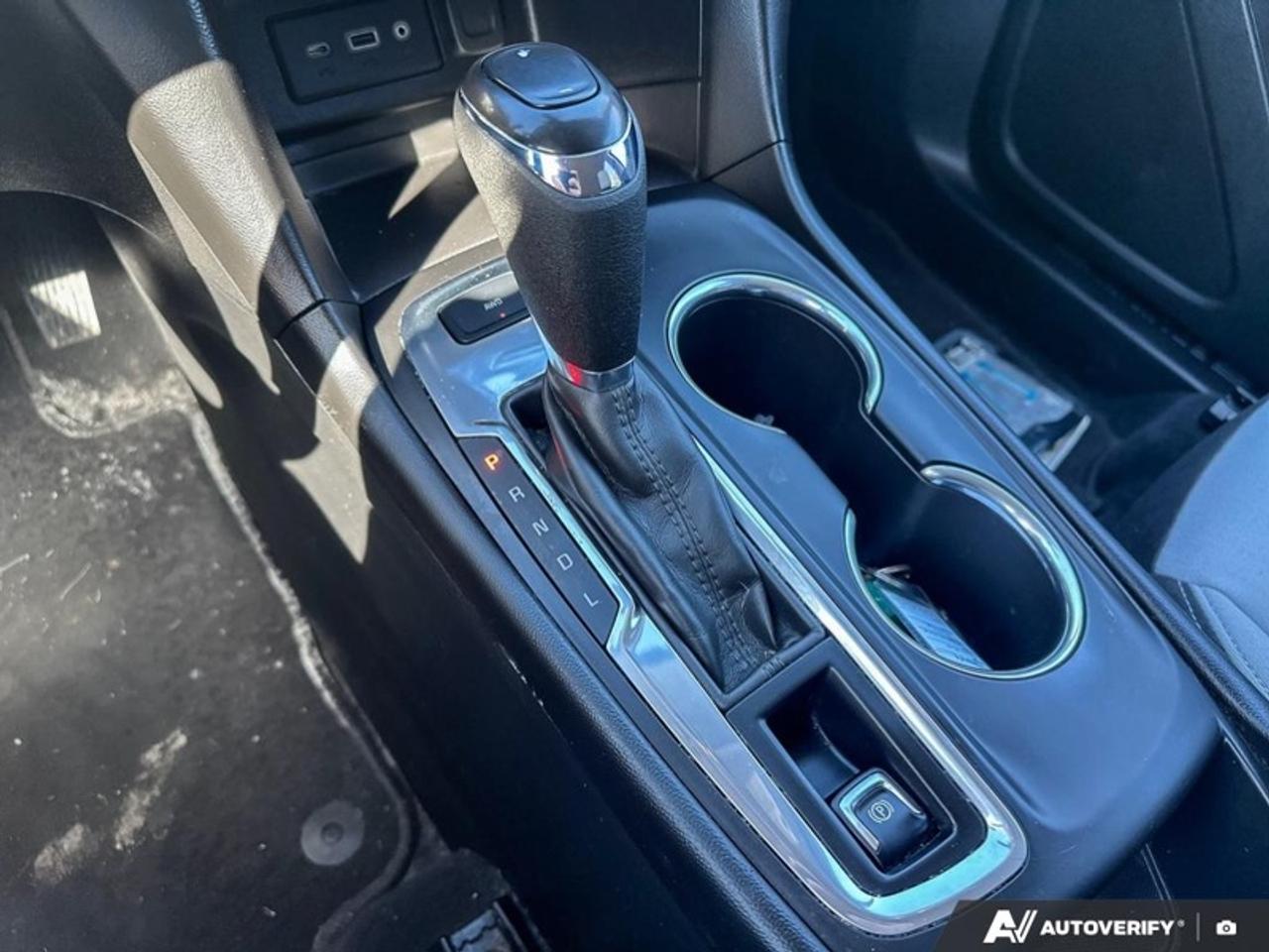 2019 Chevrolet Equinox LT  Winter and summers inc Photo