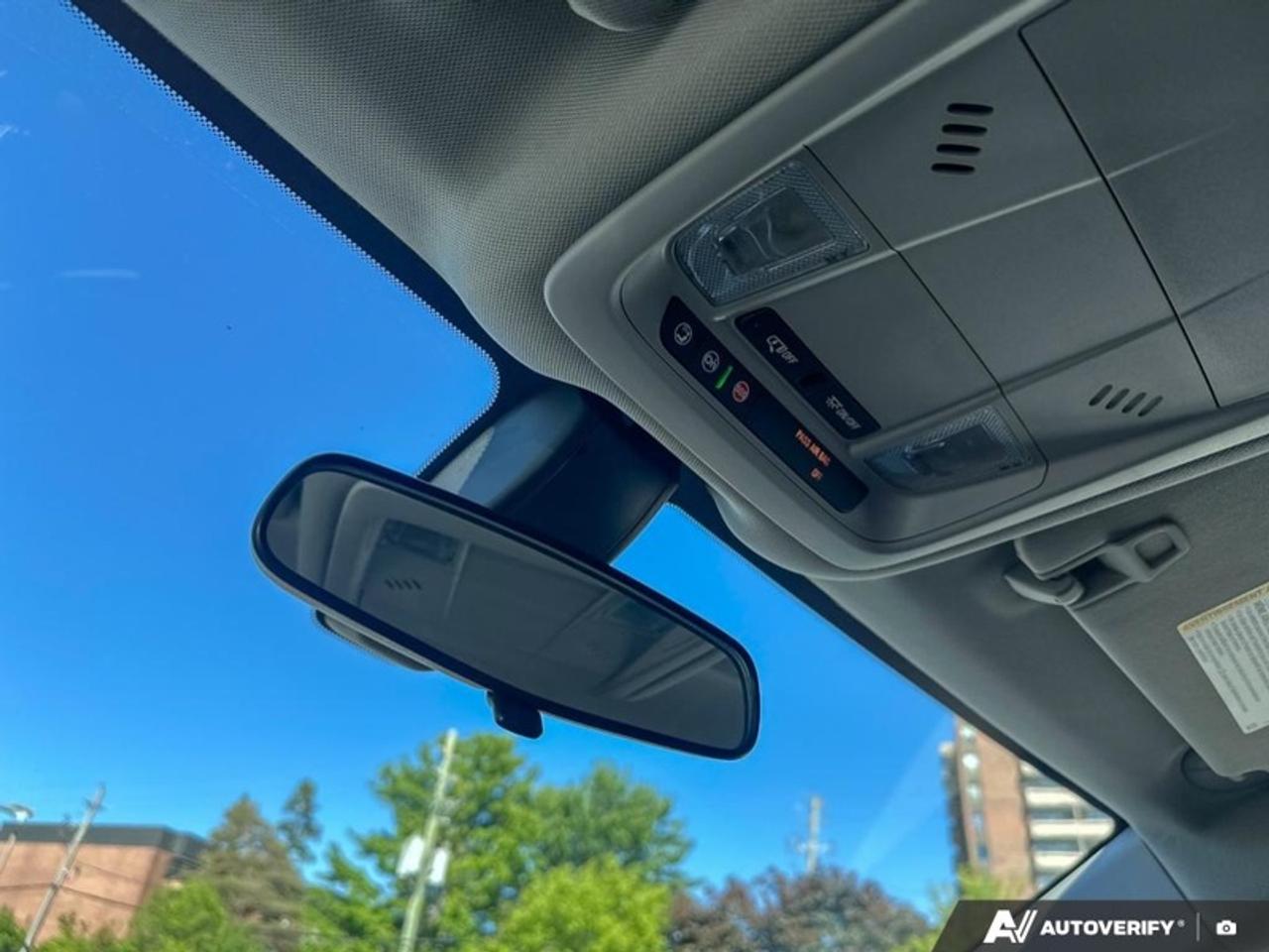 2019 Chevrolet Equinox LT  Winter and summers inc Photo