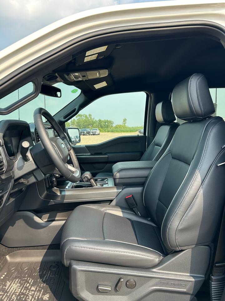 2026 Ford F-150 LARIAT 4WD SuperCrew 6.5' Box 501A Photo5