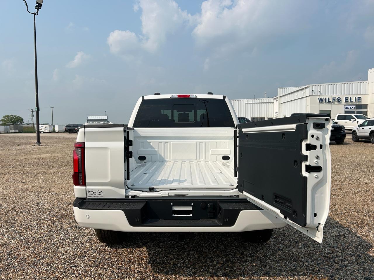 2026 Ford F-150 LARIAT 4WD SuperCrew 6.5' Box 501A Photo5