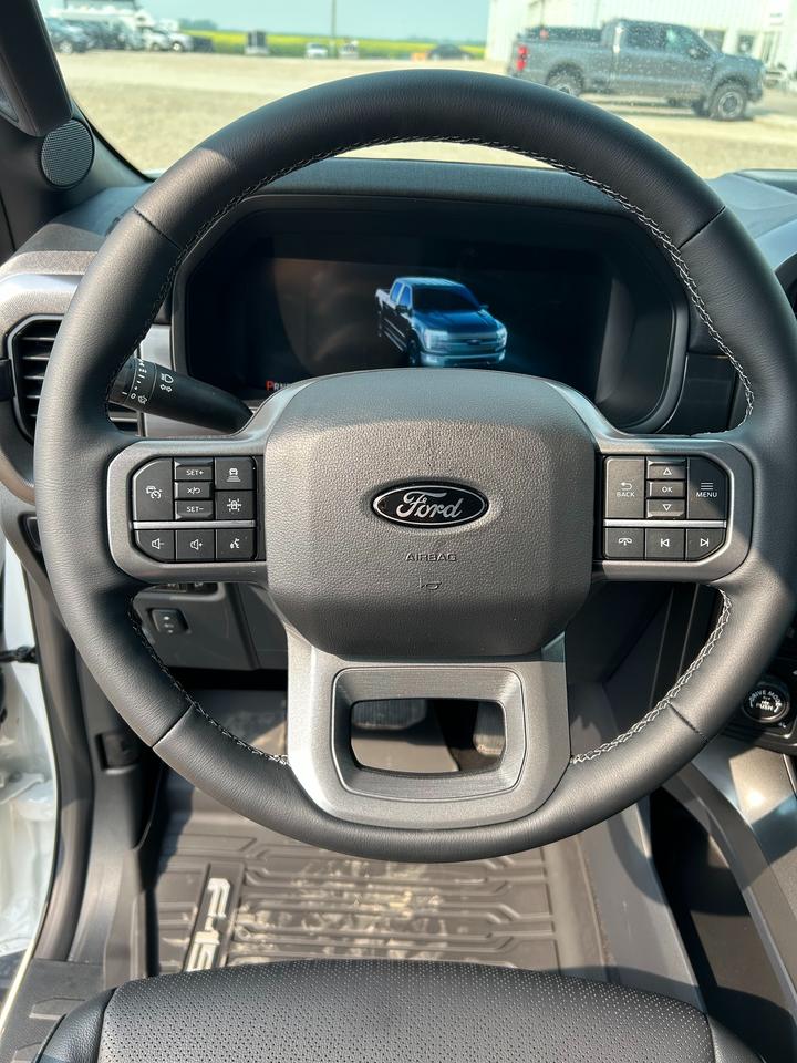 2026 Ford F-150 LARIAT 4WD SuperCrew 6.5' Box 501A Photo5