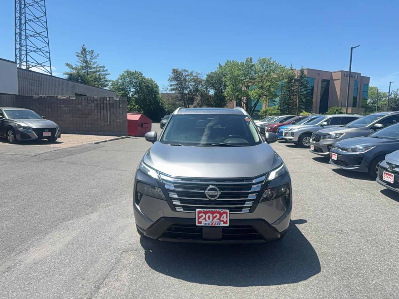 2024 Nissan Rogue SV MOONROOF