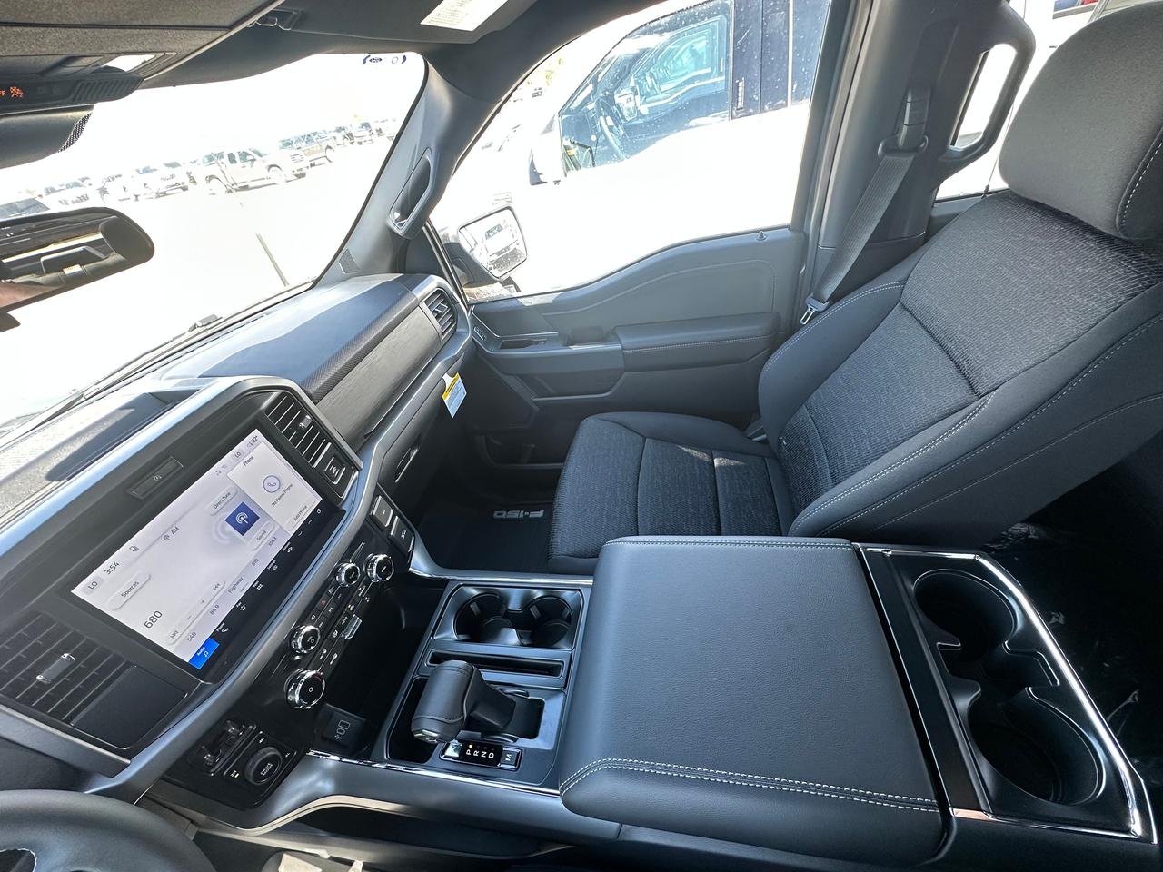 2026 Ford F-150 XLT 4WD SuperCrew 5.5' Box 301A Photo5