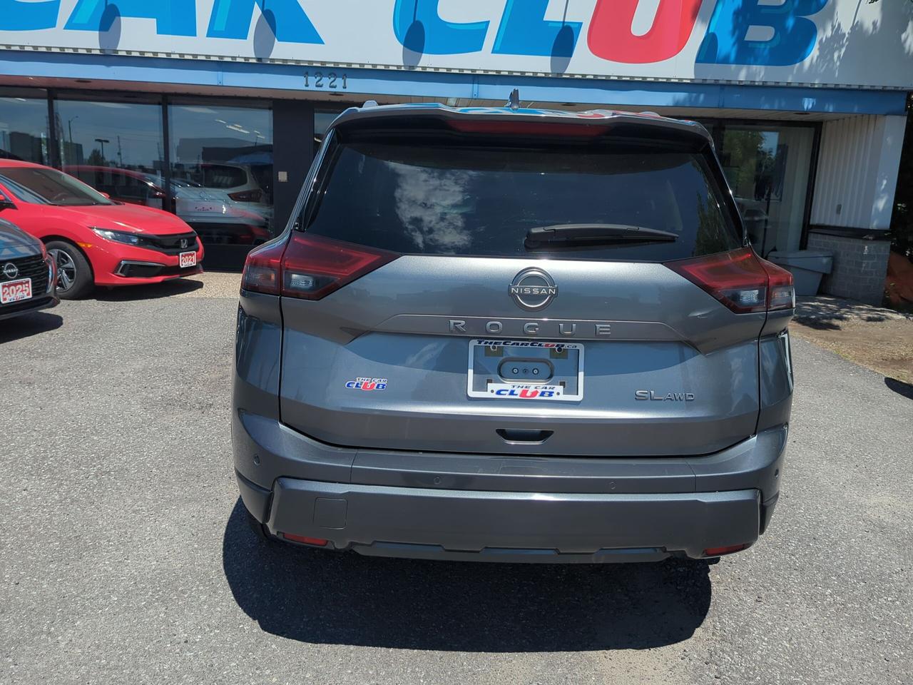 2024 Nissan Rogue SL Photo