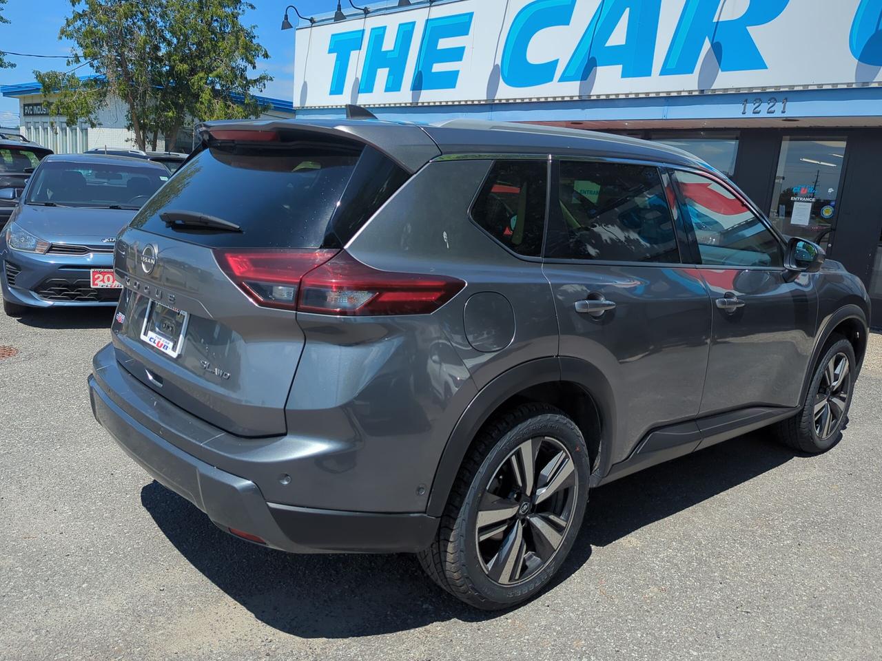 2024 Nissan Rogue SL Photo