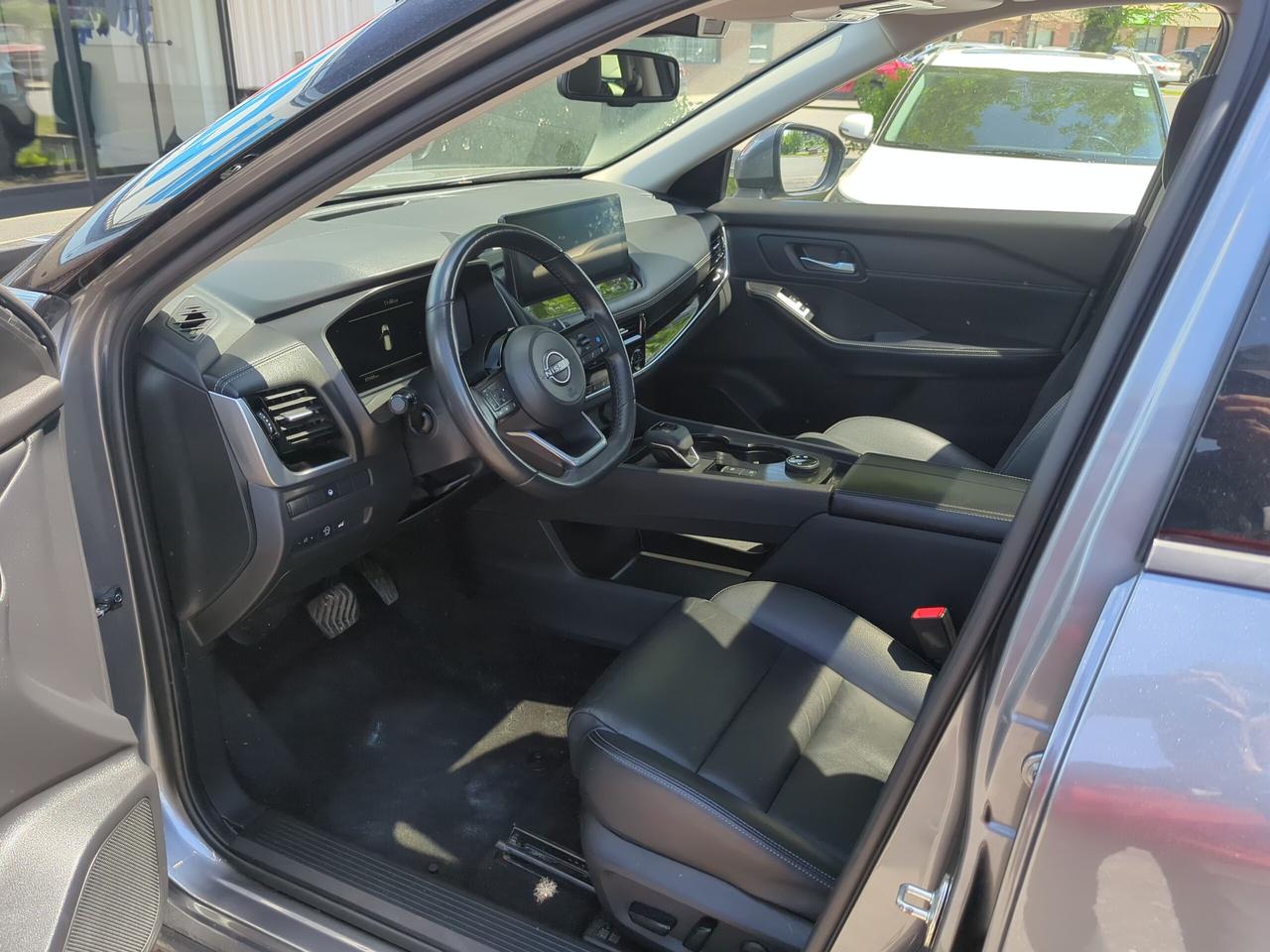 2024 Nissan Rogue SL Photo