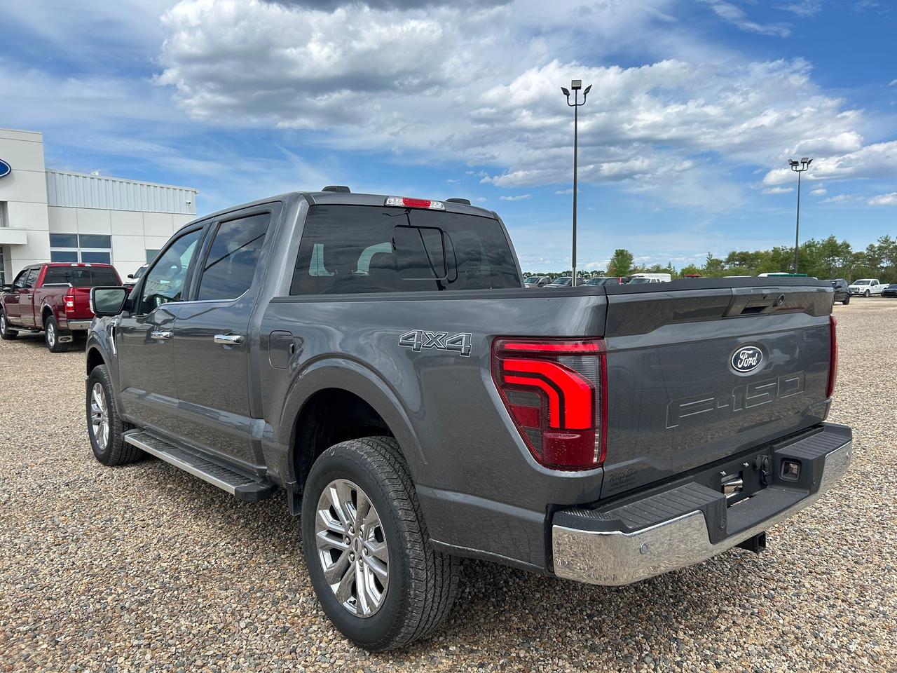 2026 Ford F-150 LARIAT 4WD SuperCrew 5.5' Box 501A Photo5