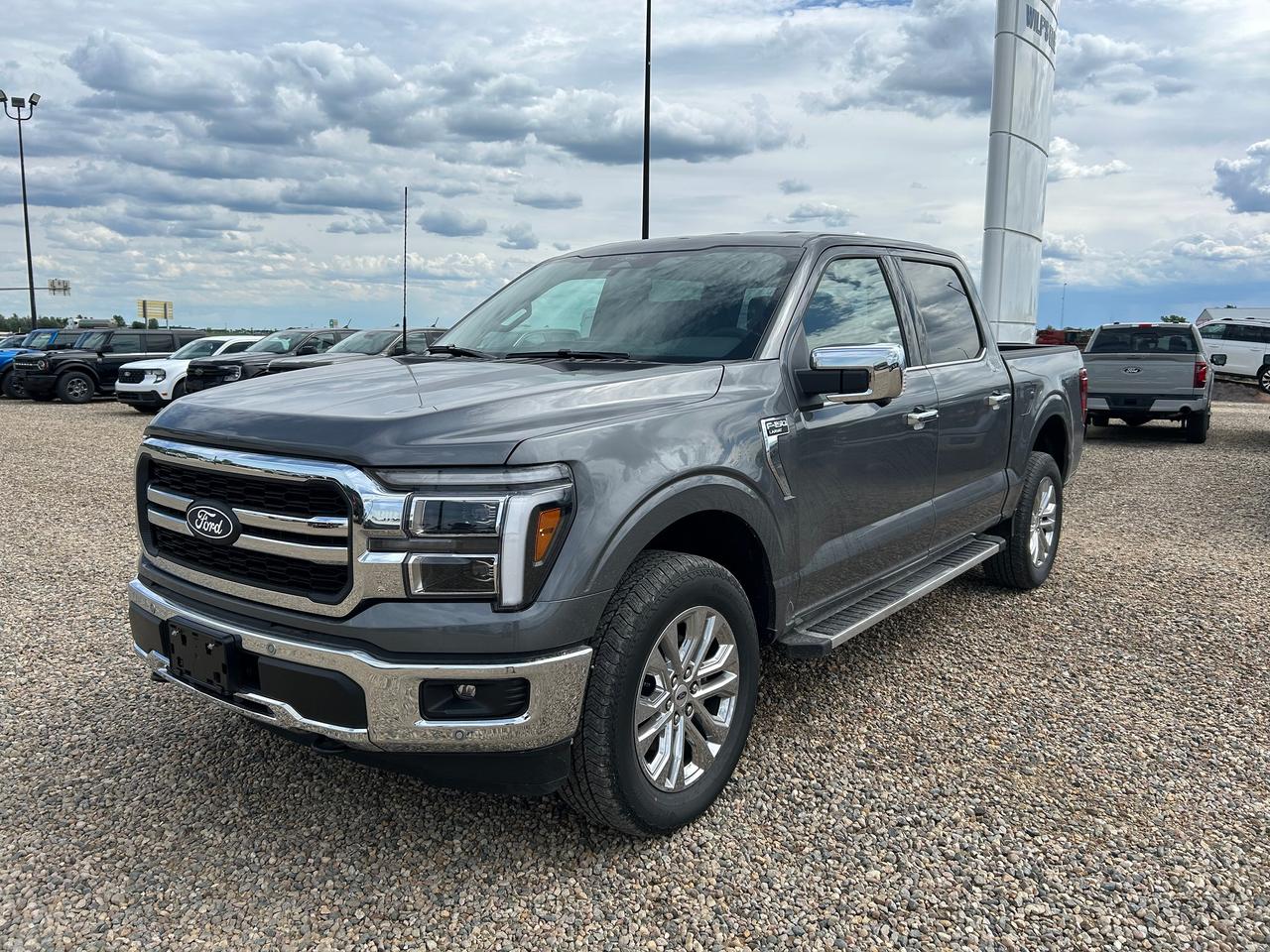 2026 Ford F-150 LARIAT 4WD SuperCrew 5.5' Box 501A Photo5
