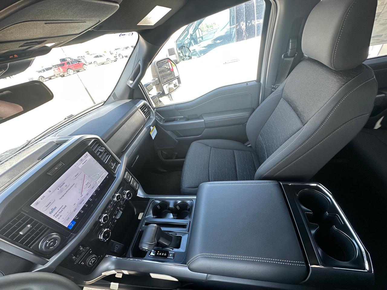 2026 Ford F-150 XLT 4WD SuperCrew 6.5' Box 302A Photo5