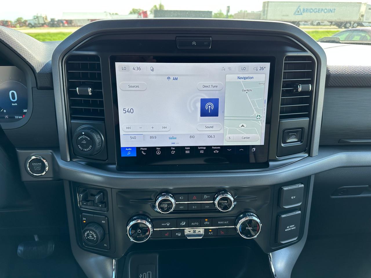 2026 Ford F-150 XLT 4WD SuperCrew 5.5' Box 302A Photo5