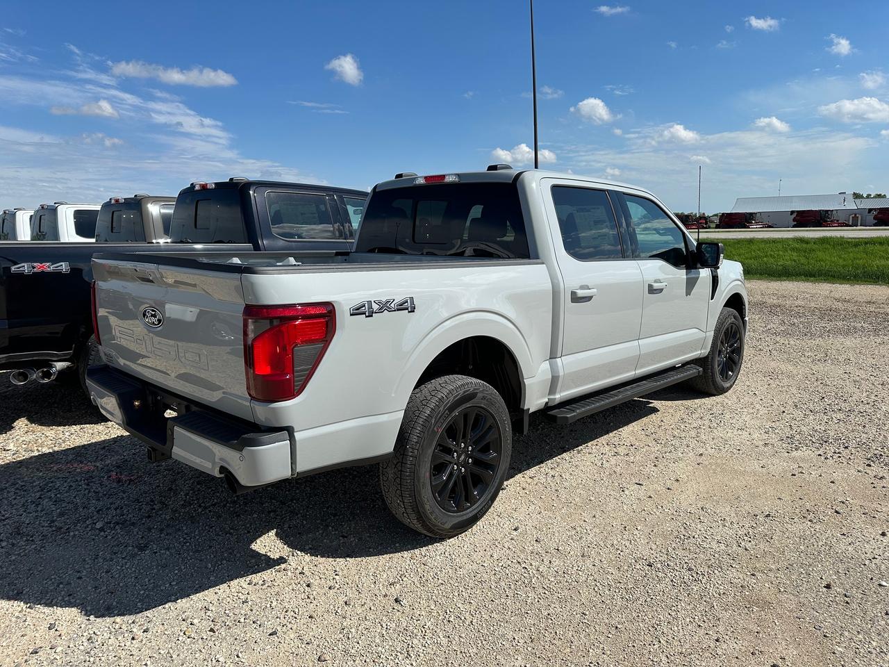 2026 Ford F-150 XLT 4WD SuperCrew 5.5' Box 302A Photo5