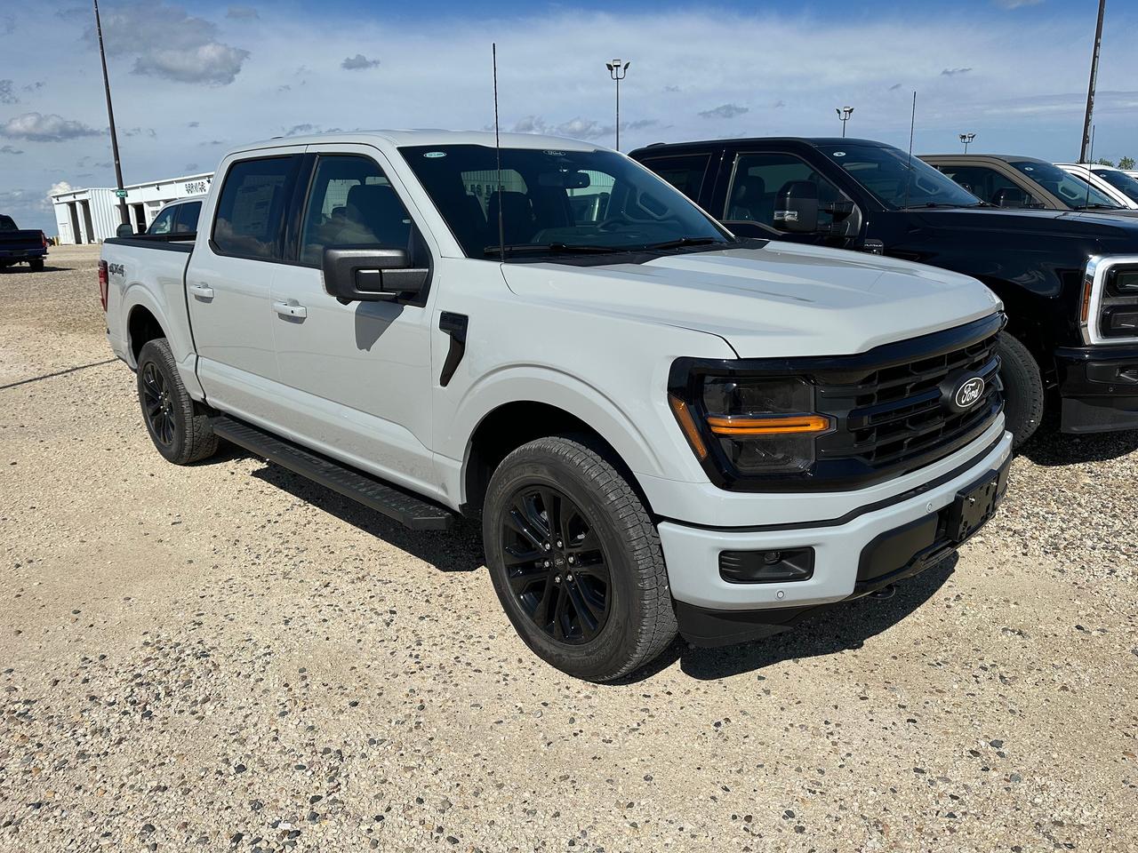 2026 Ford F-150 XLT 4WD SuperCrew 5.5' Box 302A Photo2