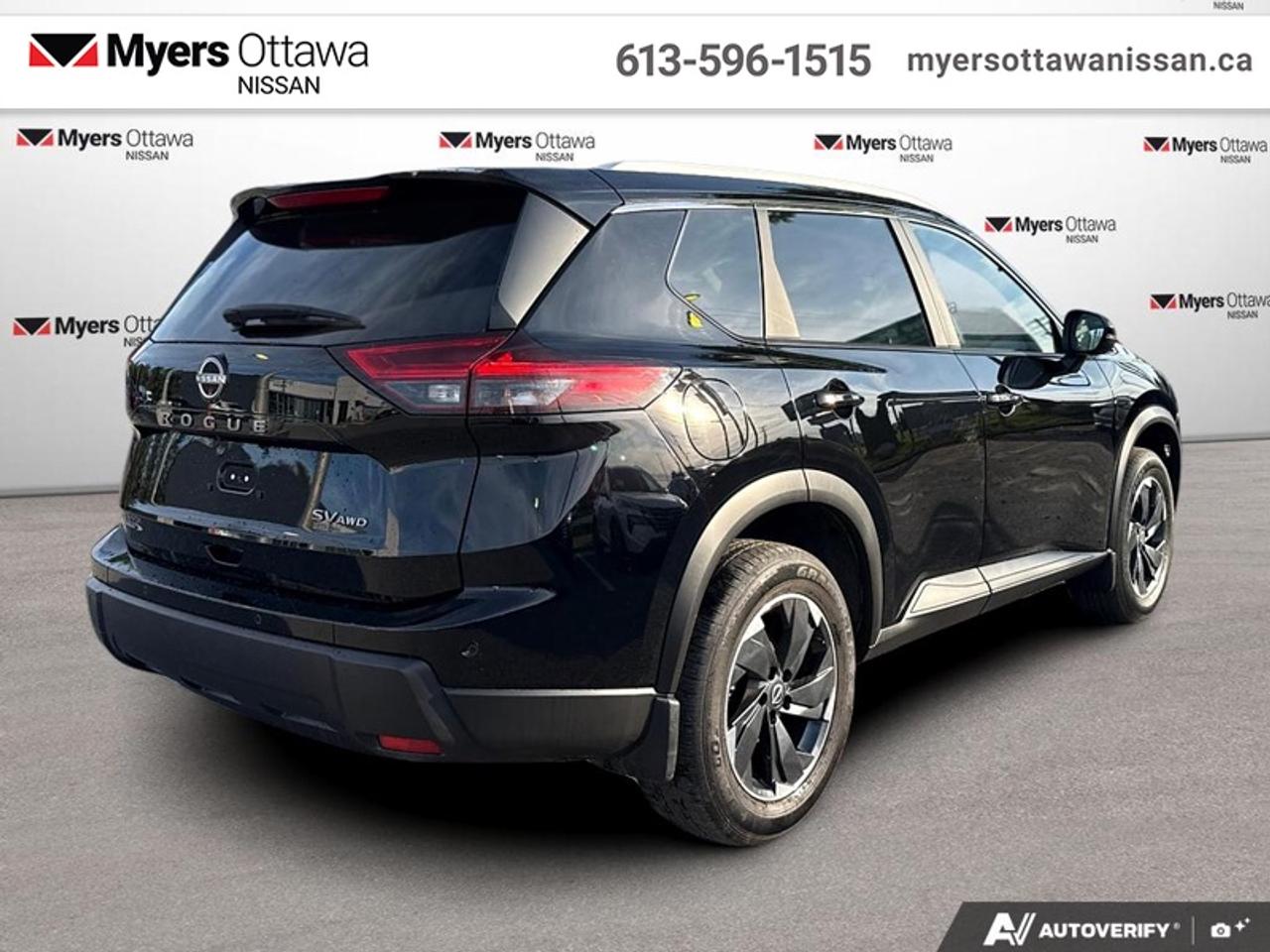 2024 Nissan Rogue SV Moonroof  - Moonroof -  Power Liftgate Photo4