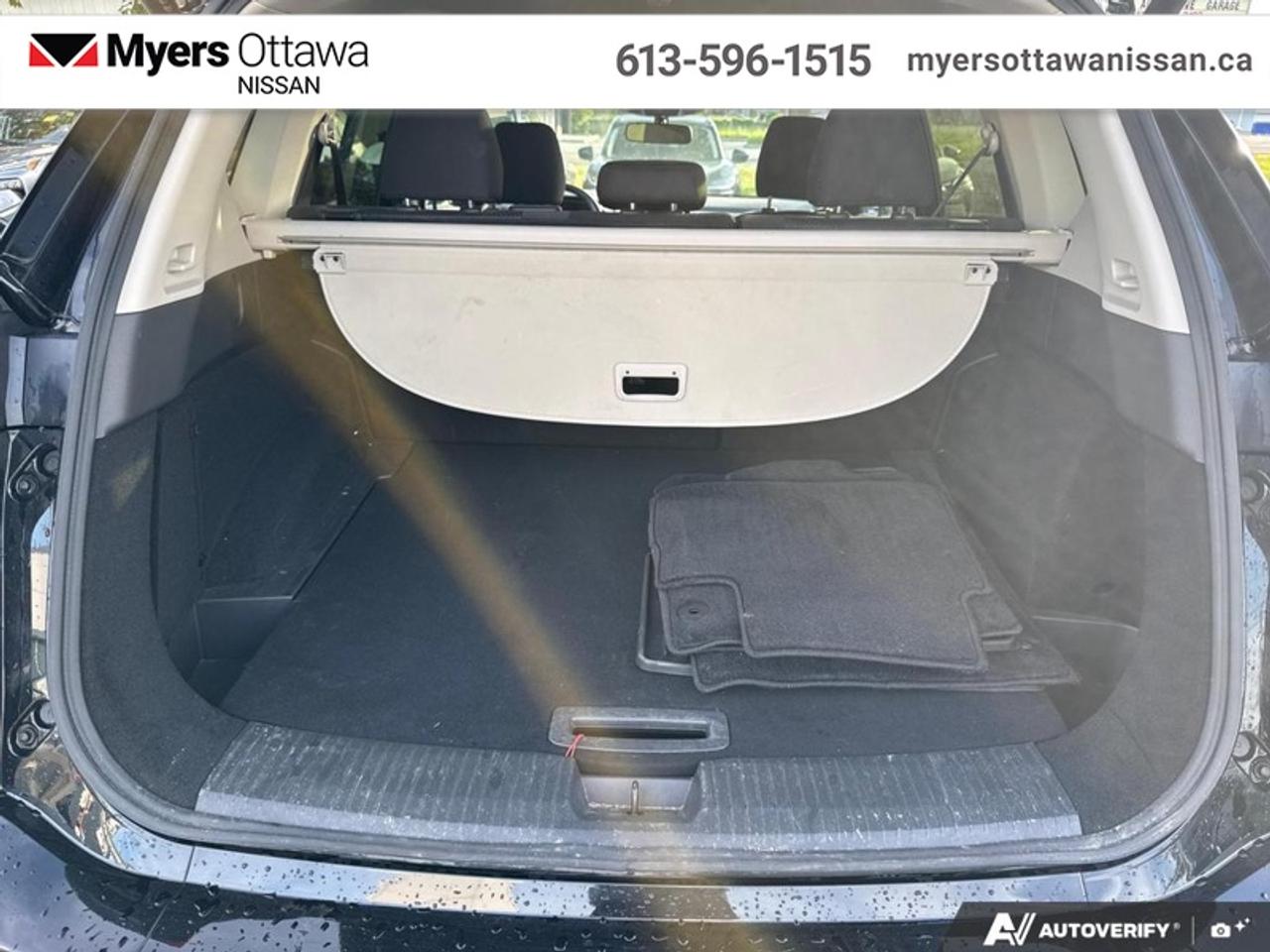 2024 Nissan Rogue SV Moonroof  - Moonroof -  Power Liftgate Photo