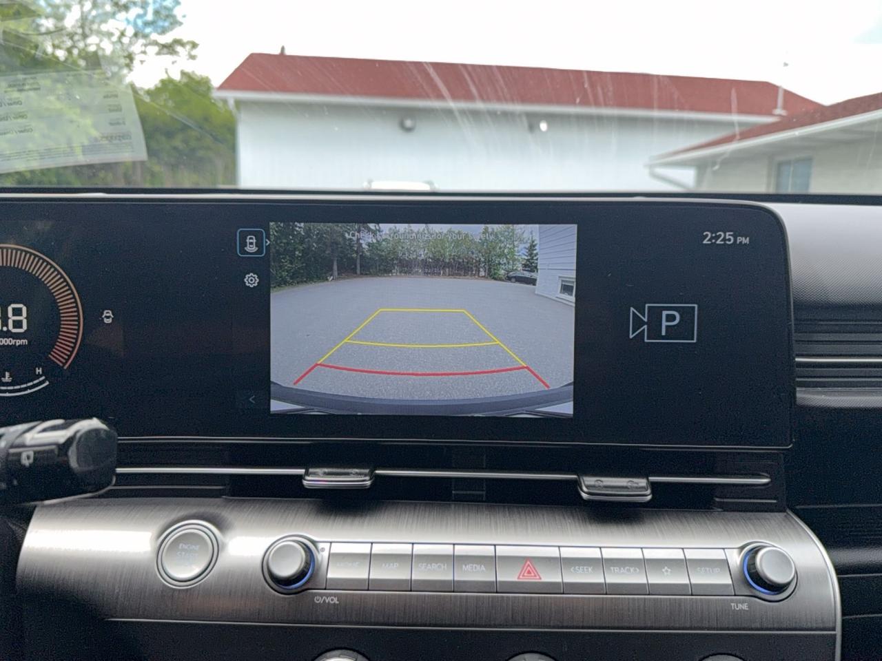 2024 Hyundai KONA DRIVE ASSIST- AWD - HEATED SEATS/STEERING WHEEL - WIRELESS APPLE CARPLAY + ANDROID AUTO Photo