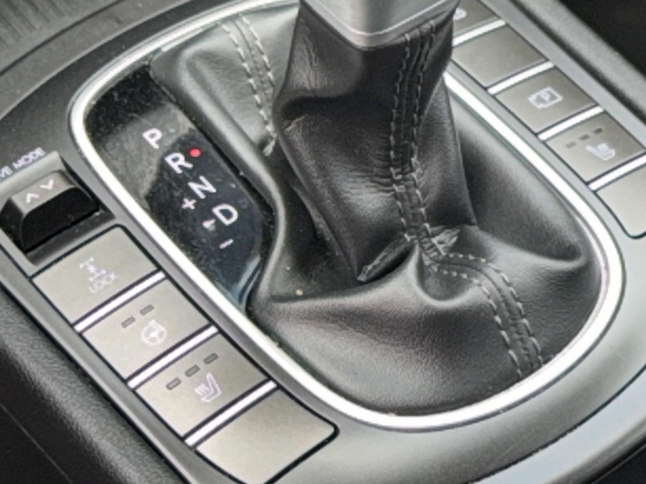 2024 Hyundai KONA DRIVE ASSIST- AWD - HEATED SEATS/STEERING WHEEL - WIRELESS APPLE CARPLAY + ANDROID AUTO Photo