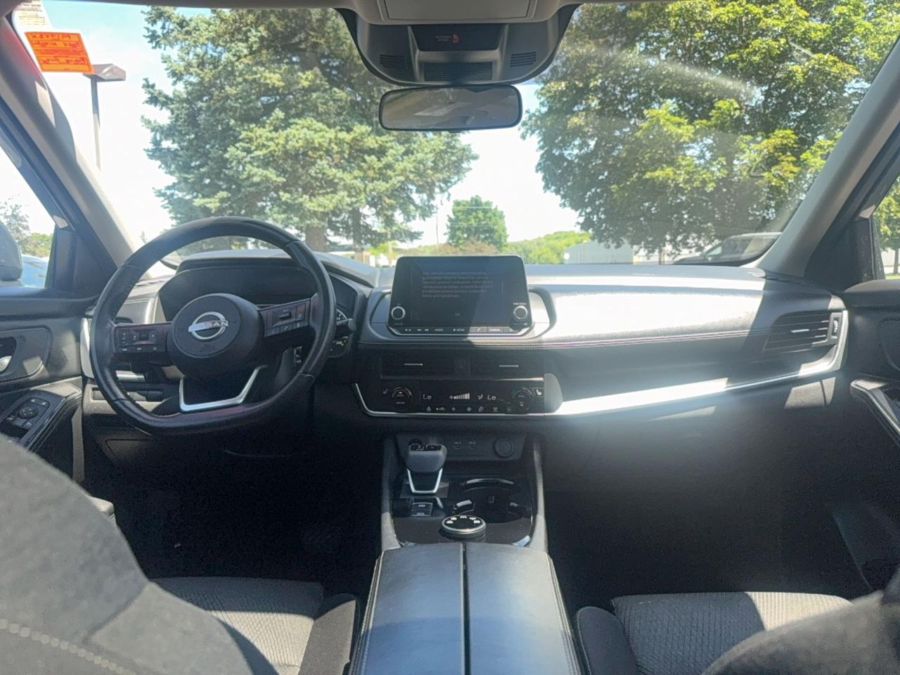 2024 Nissan Rogue SV MOONROOF